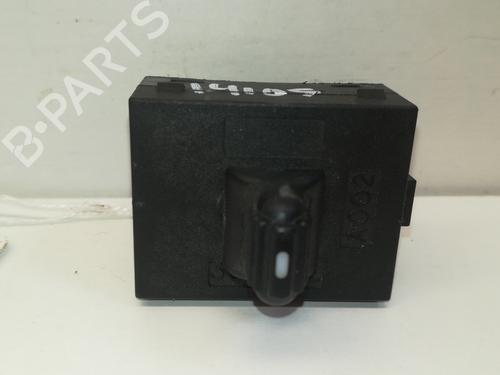 Right rear window switch JEEP GRAND CHEROKEE II (WJ, WG) 2.7 CRD Laredo (163 hp) 13901277