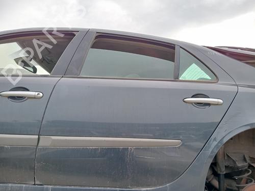 Dør venstre bak RENAULT LAGUNA II (BG0/1_) 2.0 16V (BG00, BG0K, BG0P, BG0W) (135 hp) 25471316