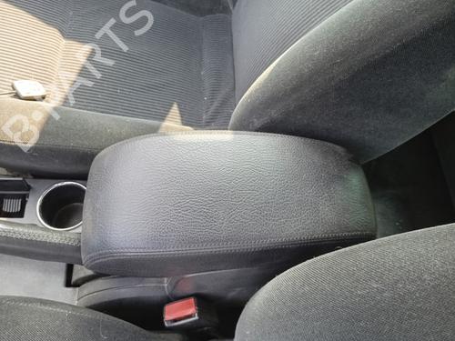 Armrest / Center console FORD MONDEO III Turnier (BWY) 2.0 16V BP22210237I20