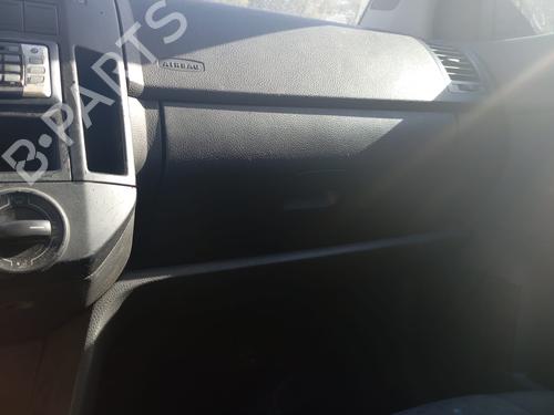 Used Glove box VW POLO IV (9N_, 9A_) 1.4 16V (75 hp) 29078635