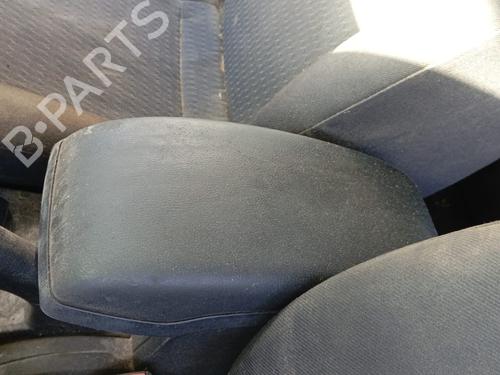 Used Armrest / Center console FORD MONDEO III (B5Y) 2.0 16V TDDi / TDCi (115 hp) 22190448