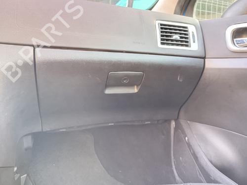 Used Glove box PEUGEOT 307 Break (3E) 1.6 HDi 110 (109 hp) 25334649