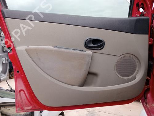 Used Front left interior door handle RENAULT CLIO III (BR0/1, CR0/1) 1.2 16V (BR02, BR0J, BR11, CR02, CR0J, CR11) (75 hp) 12288369