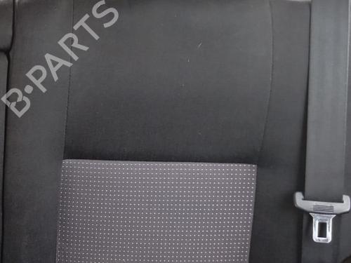Sæde Bagtil VW GOLF IV (1J1) 1.4 16V (75 hp) 21389203
