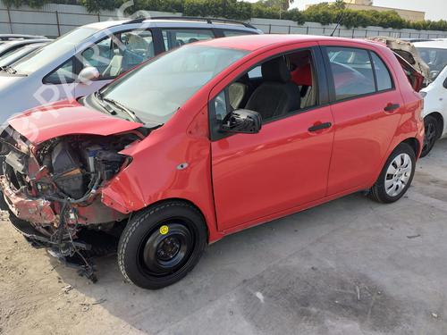 Venstre fortil lås TOYOTA YARIS (_P9_) 1.4 D-4D (NLP90_, NLP90R) (90 hp) 12285860