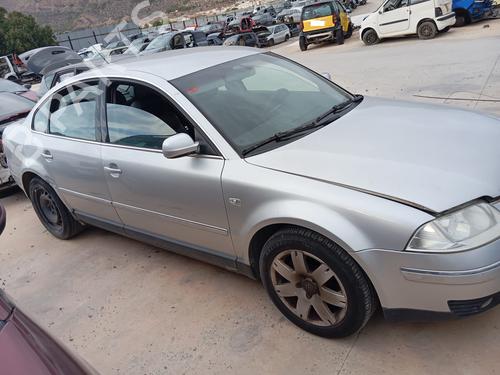 Used Front right window mechanism VW PASSAT B5.5 (3B3) 1.9 TDI (130 hp) 20320384