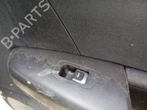 Used Right rear window switch KIA SPORTAGE IV (QL, QLE) 1.7 CRDi (116 hp) 25122106