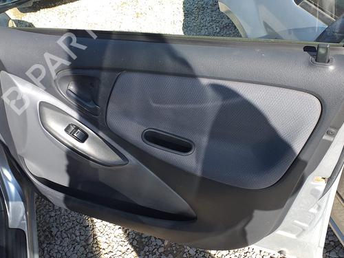 Right front door panel TOYOTA YARIS (_P1_) 1.0 (SCP10_) (68 hp) 12280922