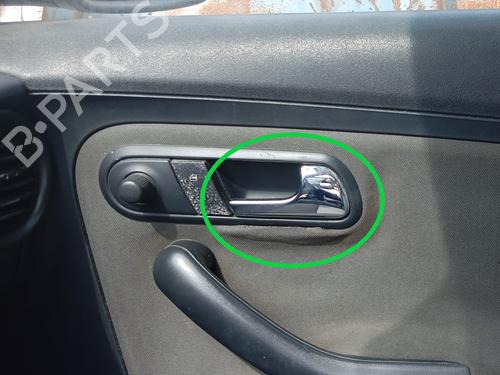 Høyre foran invendig håndtak SEAT IBIZA III (6L1) [2002-2009]  26655399