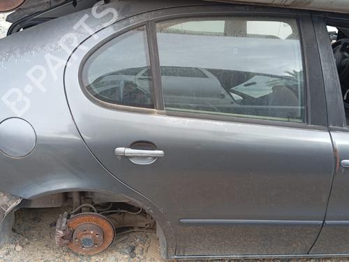 Used Right rear door SEAT LEON (1M1) 1.9 TDI (110 hp) 16236619