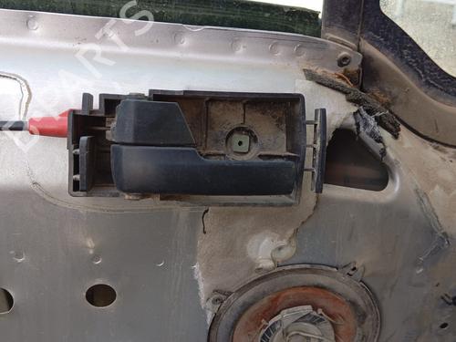 Venstre foran invendig håndtak FORD TRANSIT CONNECT (P65_, P70_, P80_) 1.8 TDCi (90 hp) 22902108