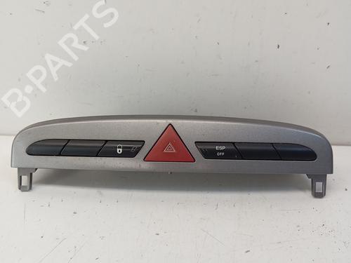 Used Warning switch PEUGEOT 308 SW I (4E_, 4H_) 1.6 HDi (112 hp) 30935672