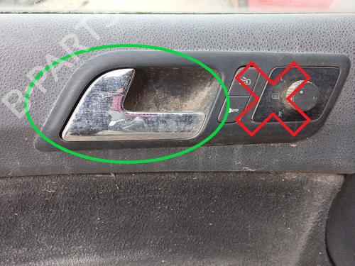 Used Front left interior door handle VW POLO IV (9N_, 9A_) 1.2 12V (64 hp) 20371309