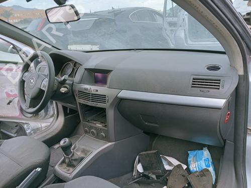 Dashboard OPEL ASTRA H (A04) 1.7 CDTI (L48) (100 hp) 16232849
