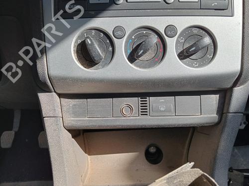 AC Styreenhet / Manøvreringsenhet FORD FOCUS II Turnier (DA_, FFS, DS) 1.8 TDCi (115 hp) 12282568