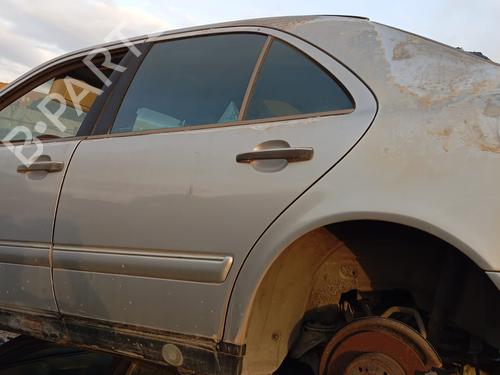 Used Rear left lock MERCEDES-BENZ E-CLASS (W210) E 300 D (210.020) (136 hp) 24366246