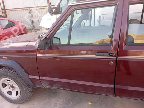 Used Front left exterior door handle JEEP CHEROKEE (XJ) 2.5 i 4x4 (122 hp) 23258633