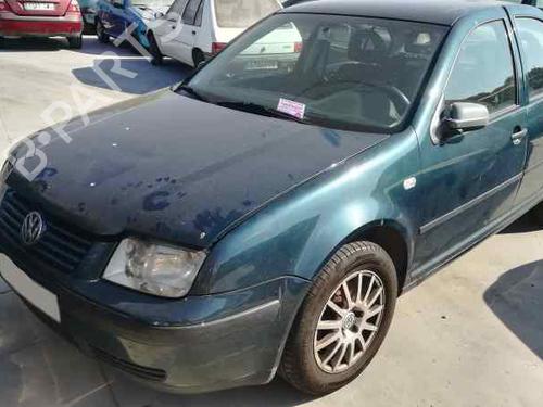 Left taillight VW BORA I (1J2) 1.9 TDI | BP9355102C34 