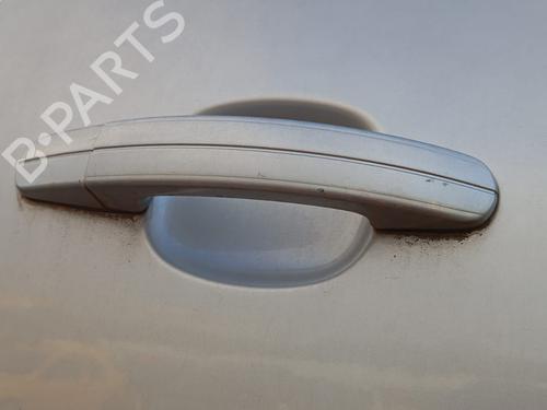 Używane Klamka zewnętrzna drzwi tylnych prawych FORD FOCUS C-MAX (DM2) [2003-2007]  22801774