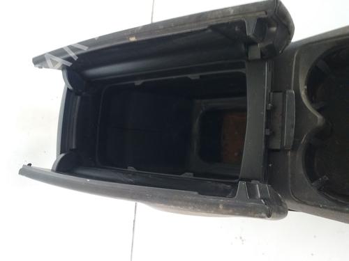 Armrest / Center console PEUGEOT 3008 II SUV (MC_, MR_, MJ_, M4_) 1.6 BlueHDi 120 | BP25743455I20 