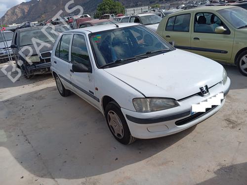 Højre forlygte PEUGEOT 106 I (1A, 1C) [1991-1996]  19260345