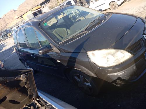 Front bumper RENAULT GRAND SCÉNIC II (JM0/1_) 1.6 | BP25862875C7 