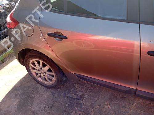 Højre bagtil invendig håndtag RENAULT MEGANE III Hatchback (BZ0/1_, B3_) 1.5 dCi (86 hp) 23885362
