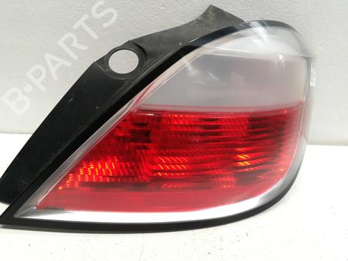 Used Right taillight OPEL ASTRA H (A04) 1.7 CDTI (L48) (100 hp) 9358538