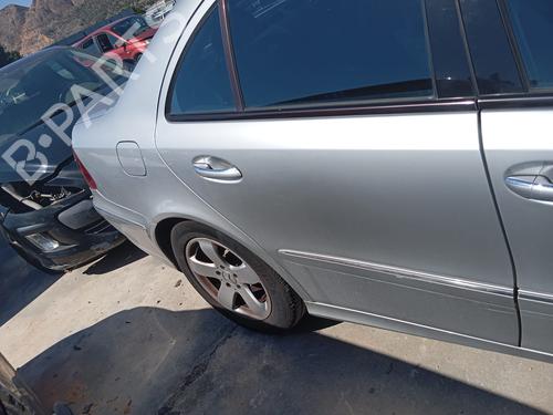 Høyre bak lås MERCEDES-BENZ E-CLASS (W211) E 270 CDI (211.016) (177 hp) 26331573