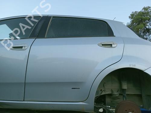 Used Left rear door FIAT PUNTO EVO (199_) 1.4 (199AXB1A) (77 hp) 19105793