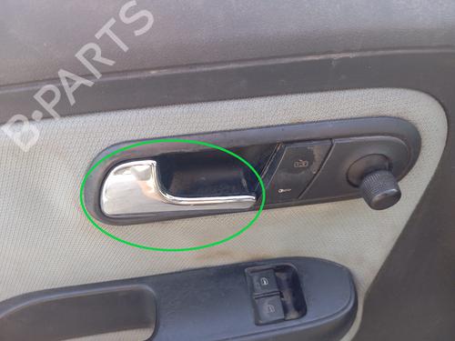 Used Front left interior door handle SEAT CORDOBA (6L2) 1.9 SDI (64 hp) 28703051