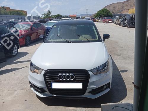 Bageste højre beklædning AUDI A1 Sportback (8XA, 8XF) 1.2 TFSI (86 hp) 26904758