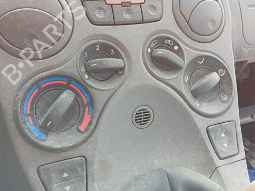 Used Climate control FIAT PANDA (169_) 1.2 (169.AXB11, 169.AXB1A) (60 hp) 20648047