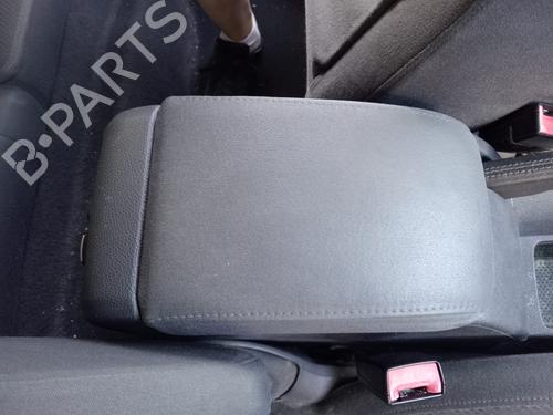 Armlene VW GOLF V (1K1) 1.9 TDI (105 hp) 19119176