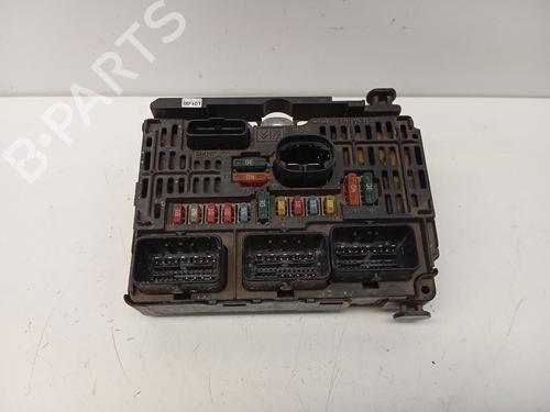 Sikringsdåse PEUGEOT 407 SW (6E_, 6D_) [2004-2011]  30901242