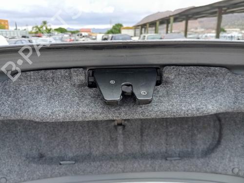 Used Tailgate lock BMW 3 (E46) 320 d (150 hp) 28491826