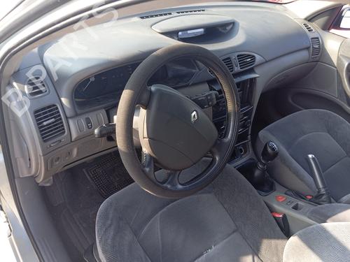 Instrumentbræt RENAULT LAGUNA II (BG0/1_) [2001-2007]  25471267