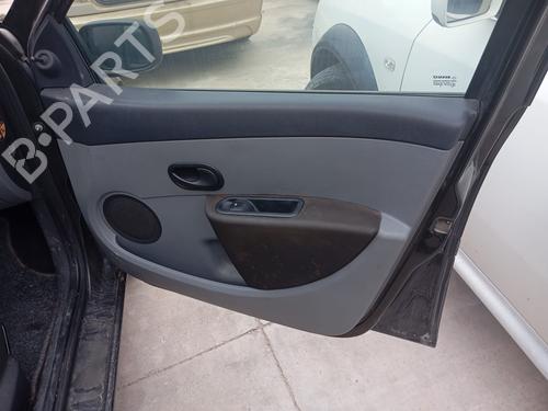 Rudehejsemekanisme Højre foran RENAULT CLIO III (BR0/1, CR0/1) 1.5 dCi (BR17, CR17) (86 hp) 25205784