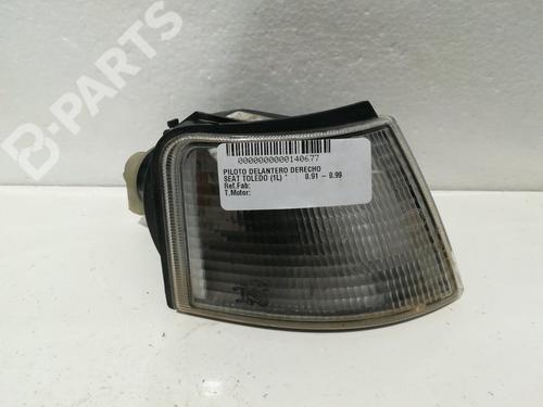 Used Right front indicator Right front indicator SEAT TOLEDO I (1L2) [1991-1999] 9351009 9351009