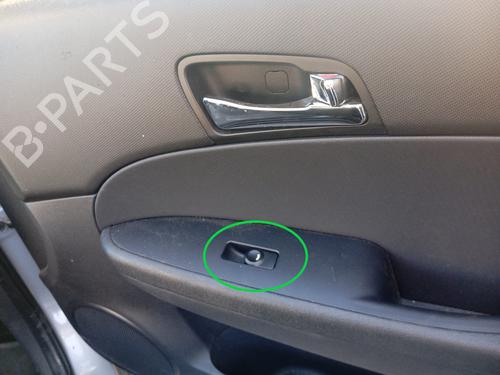 Used Right front window switch HYUNDAI i30 (FD) [2007-2012]  22413734