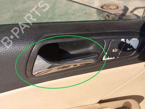 Venstre foran invendig håndtak VW PASSAT B6 (3C2) [2005-2011]  28412281