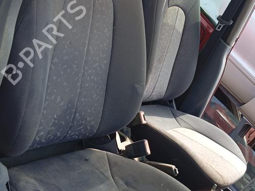 Used Right front seat MERCEDES-BENZ A-CLASS (W168) A 170 CDI (168.009, 168.109) (95 hp) 12277975
