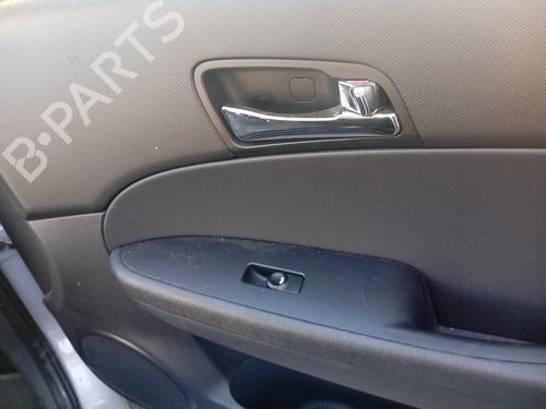 Used Right front window switch HYUNDAI i30 (FD) [2007-2012]  22413734
