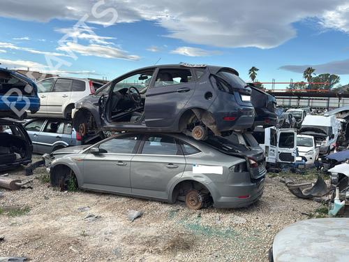 Right headlight FORD FIESTA VI (CB1, CCN) 1.25 | BP24469404C29 