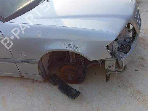 Used Right front fenders MERCEDES-BENZ C-CLASS T-Model (S202) C 220 T CDI (202.193) (125 hp) 16229626