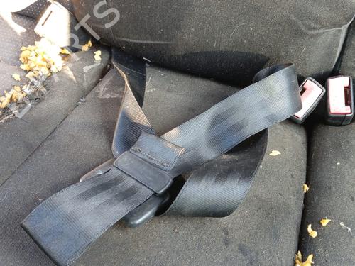 Sicherheitsgurt hinten mitte für VW GOLF IV (1J1) 1.9 TDI (101 hp) 26452551