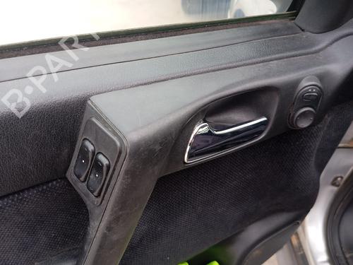 Venstre foran invendig håndtak OPEL ASTRA G Hatchback (T98) 1.8 16V (F08, F48) (116 hp) 21389127