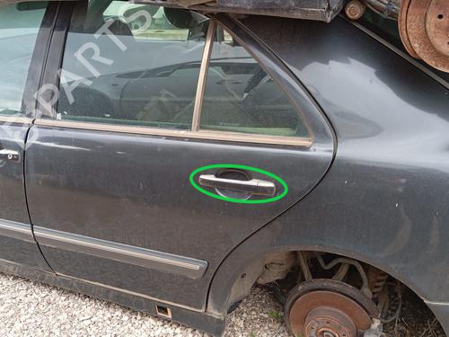 Used Rear left exterior door handle MERCEDES-BENZ E-CLASS (W210) E 270 CDI (210.016) (170 hp) 24366360