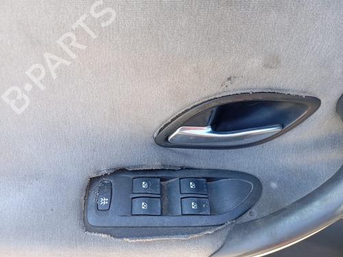Used Front left interior door handle RENAULT LAGUNA II Grandtour (KG0/1_) [2001-2007]  26528824