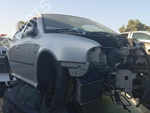Forskærm Højre SKODA OCTAVIA I (1U2) 1.9 TDI | BP16232364C42 